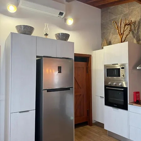 Refugio Pedreiras * Praia da Vitória