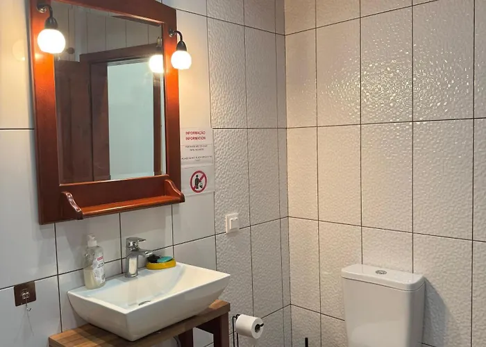 Refugio Pedreiras * Praia da Vitoria